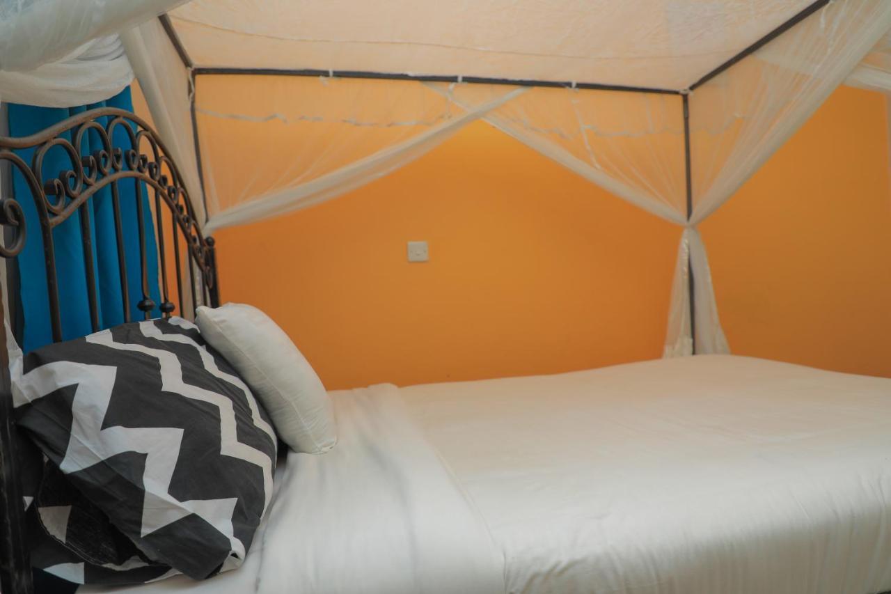 Silver Oaks Hotel Boma Fort Portal Экстерьер фото