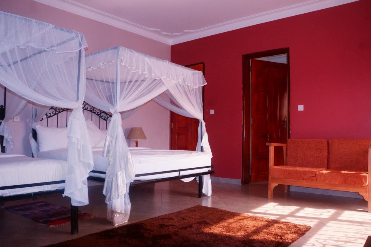 Silver Oaks Hotel Boma Fort Portal Экстерьер фото