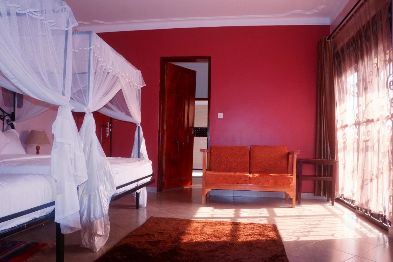 Silver Oaks Hotel Boma Fort Portal Экстерьер фото