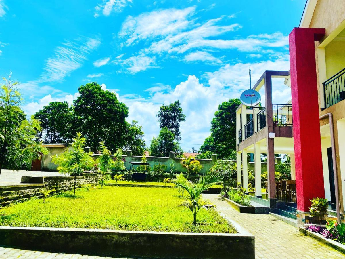 Silver Oaks Hotel Boma Fort Portal Экстерьер фото