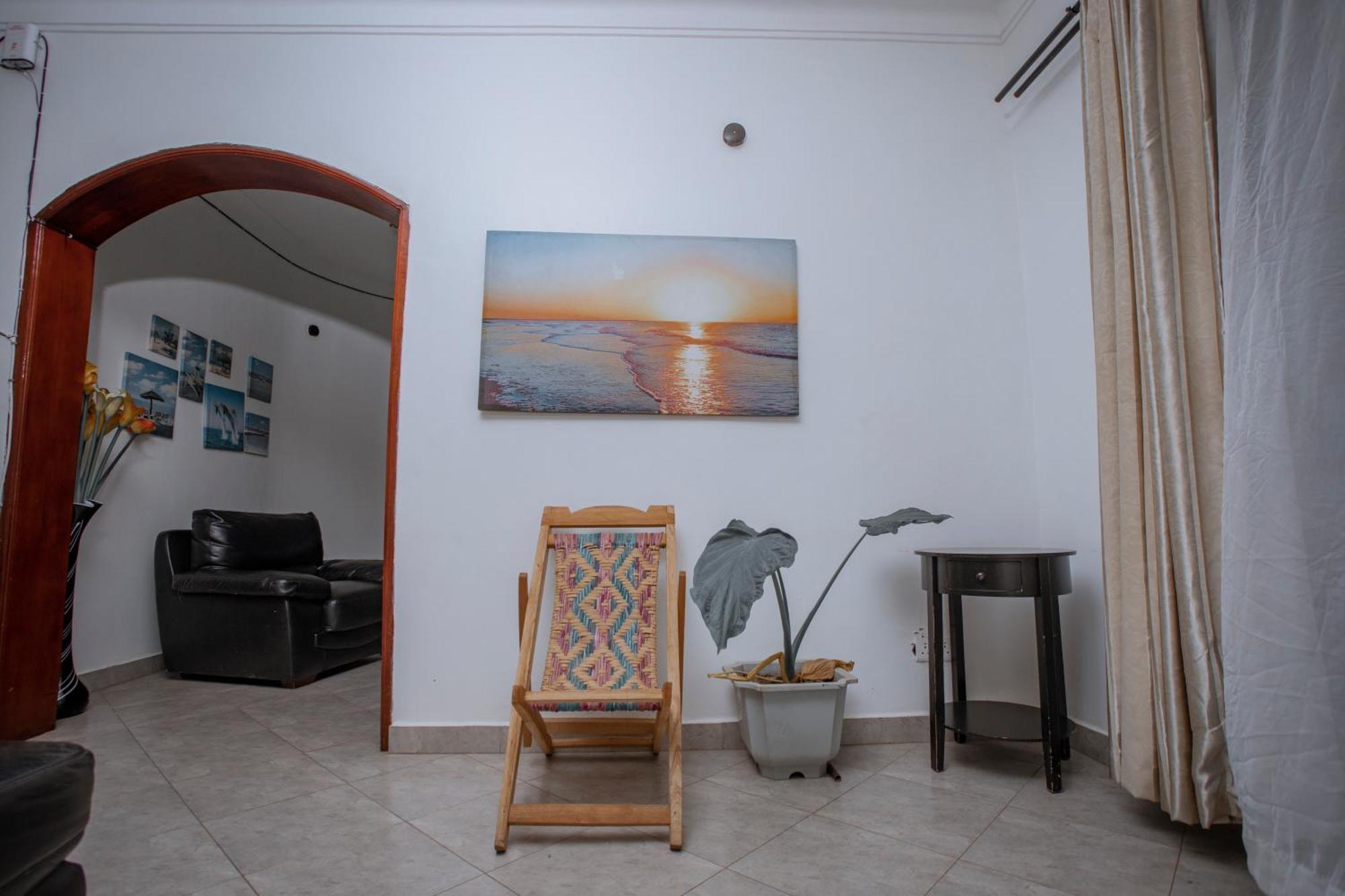 Silver Oaks Hotel Boma Fort Portal Экстерьер фото
